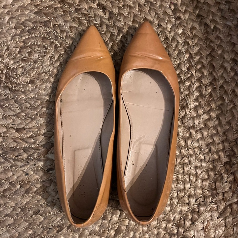 Elegant Tan Women's Flats